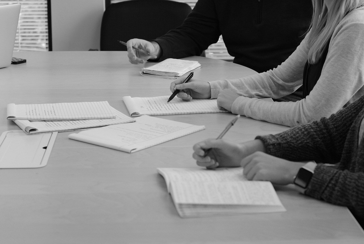 方盒爱国中支:Twitter平台购买