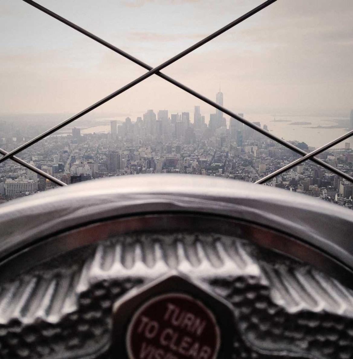 永恒之塔怀旧版：匈牙利地产代理平台